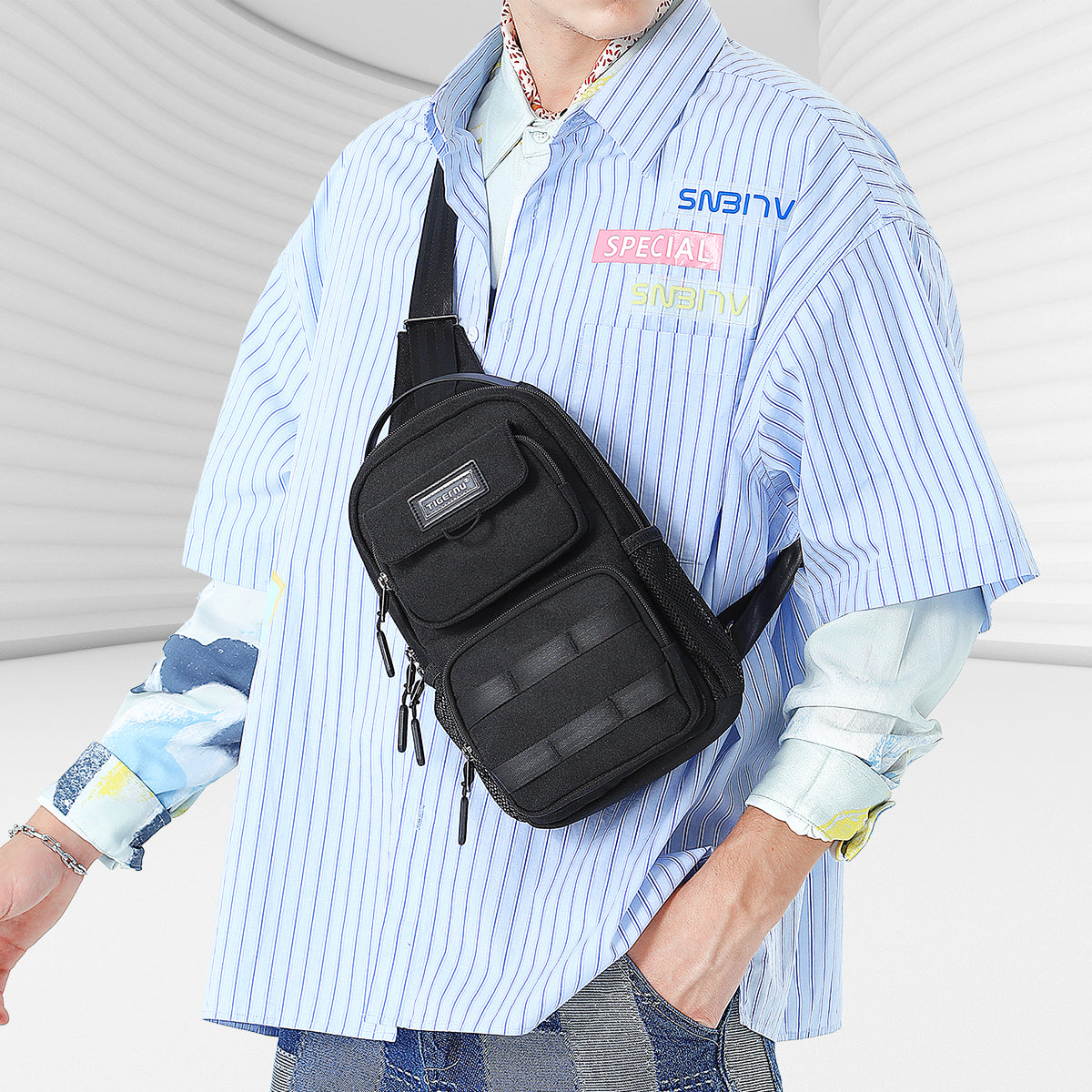 Tigernu men's chest bag, cool fashion lightweight shoulder bag, leisure travel mini shoulder bag, unlimited series