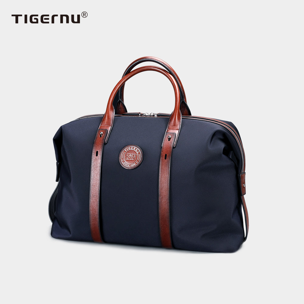 Side view of brown leather shoulder bag model TGN1005